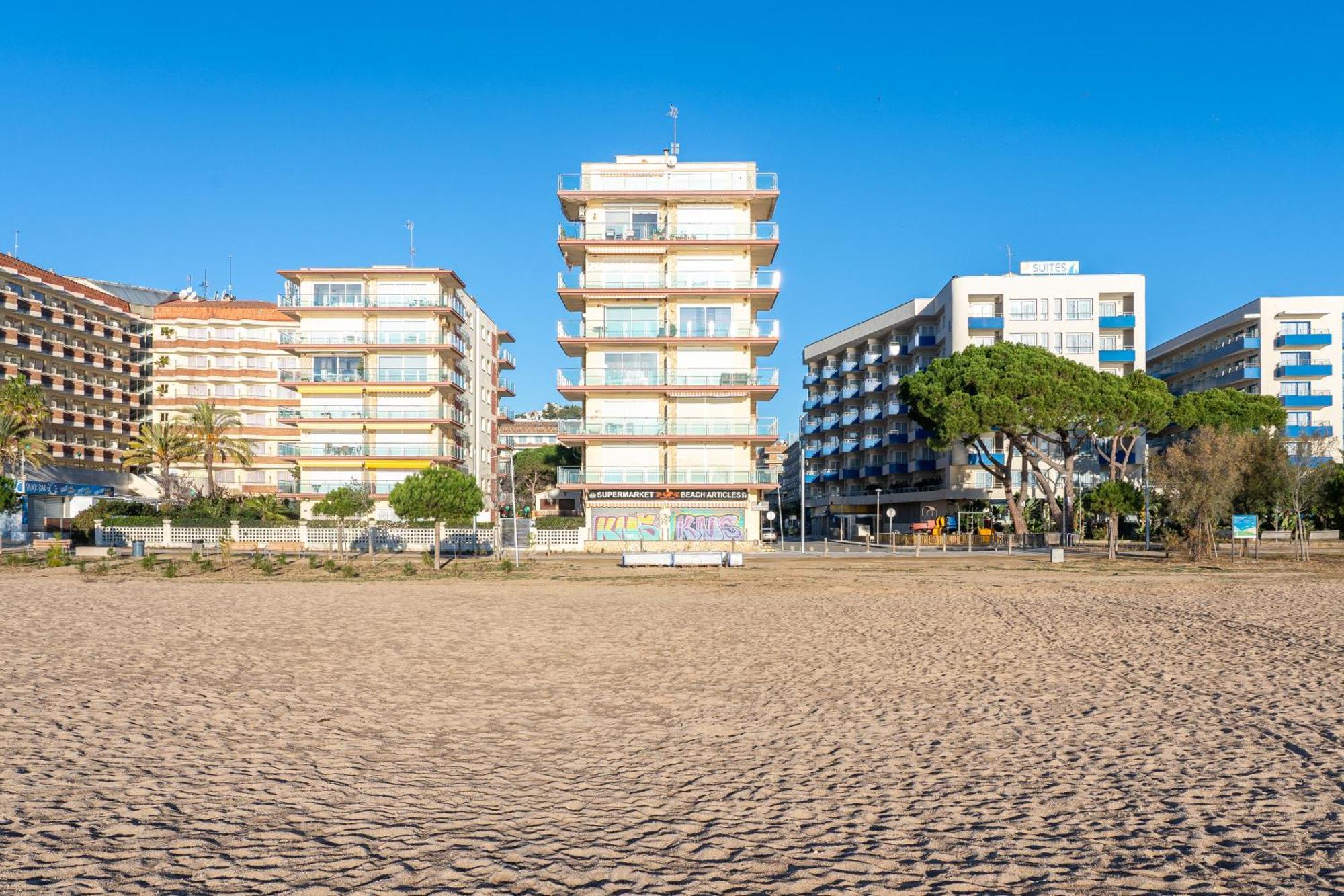 Hauzify I Apartament Llevant Santa Susanna Exteriör bild